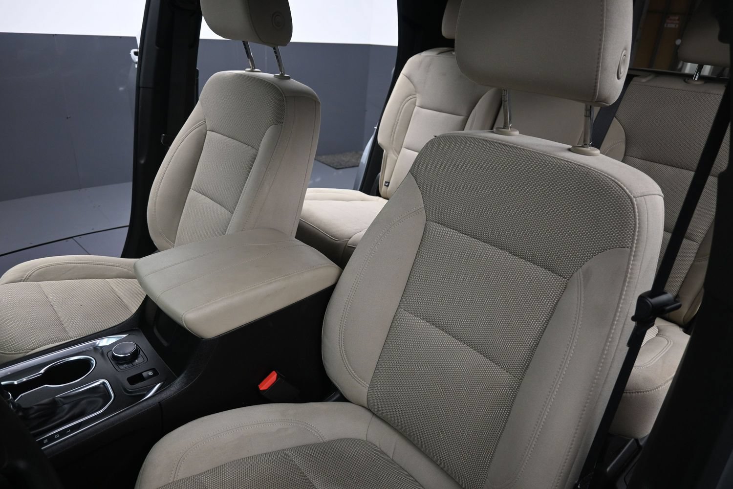 Used 2023 Chevrolet Traverse LS AWD/4WD image 20