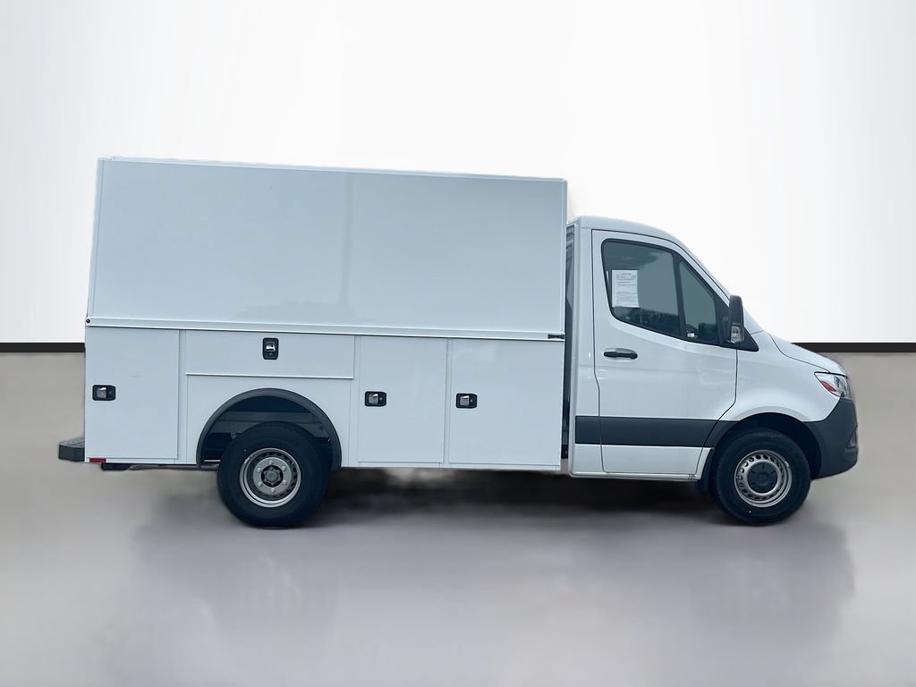 Used 2024 Mercedes-Benz Sprinter 3500 image 2