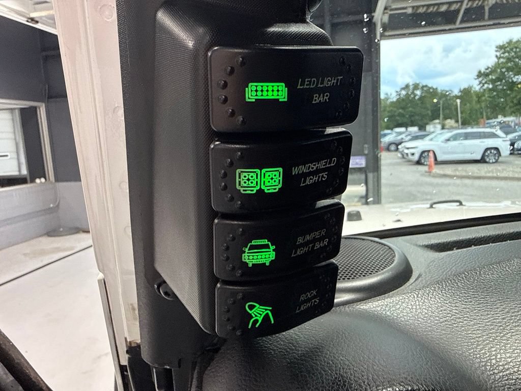 Used 2016 Jeep Wrangler Unlimited Sport w/ Quick Order Package 23S AWD/4WD image 21