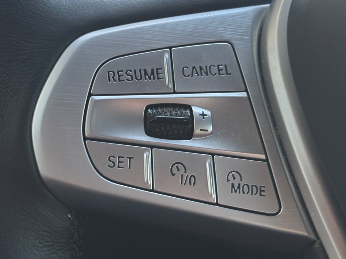 Used 2024 BMW X7 xDrive40i w/ Executive Package image 11