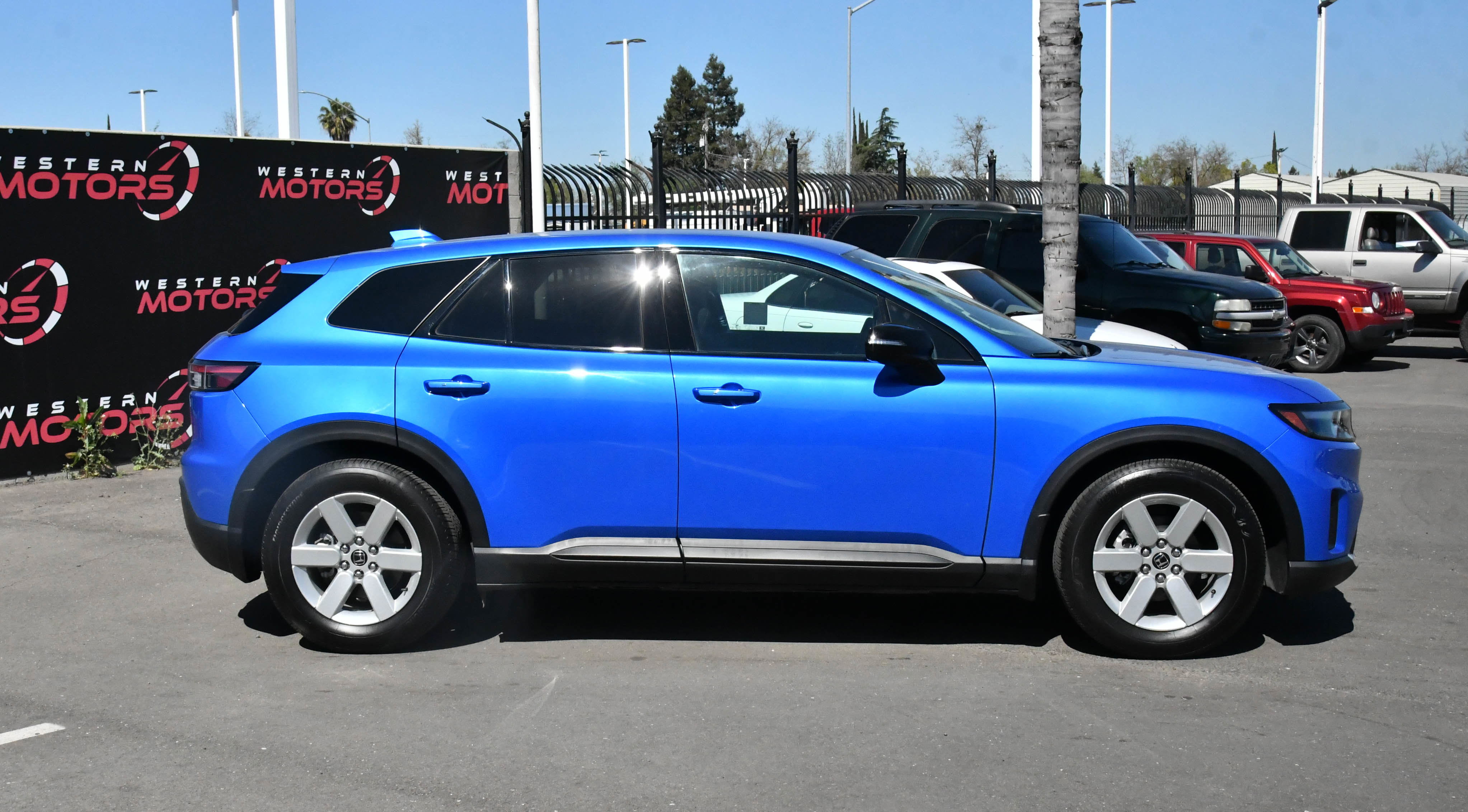 Used 2025 Honda Prologue Eco image 9