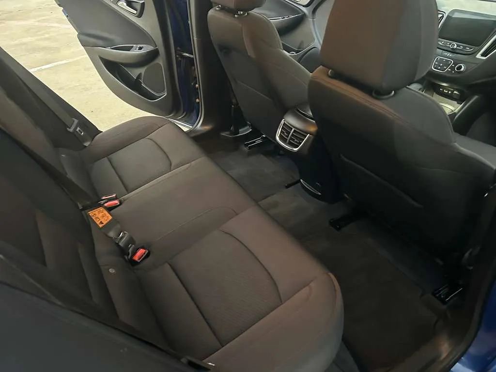 Used 2023 Chevrolet Malibu LT FWD image 17