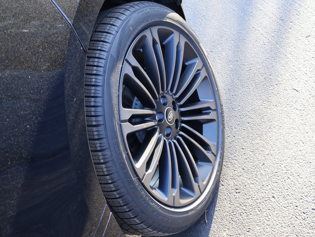 New 2026 Land Rover Range Rover Velar Dynamic SE image 39