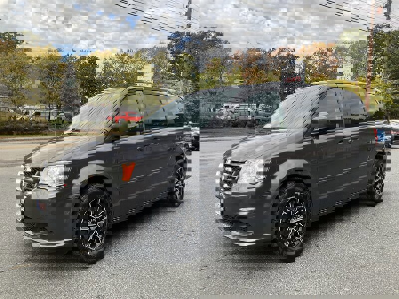 Used 2015 Dodge Grand Caravan SXT