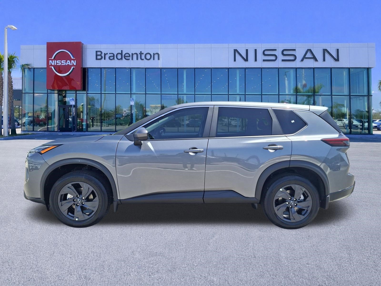 New 2026 Nissan Rogue SV FWD image 3