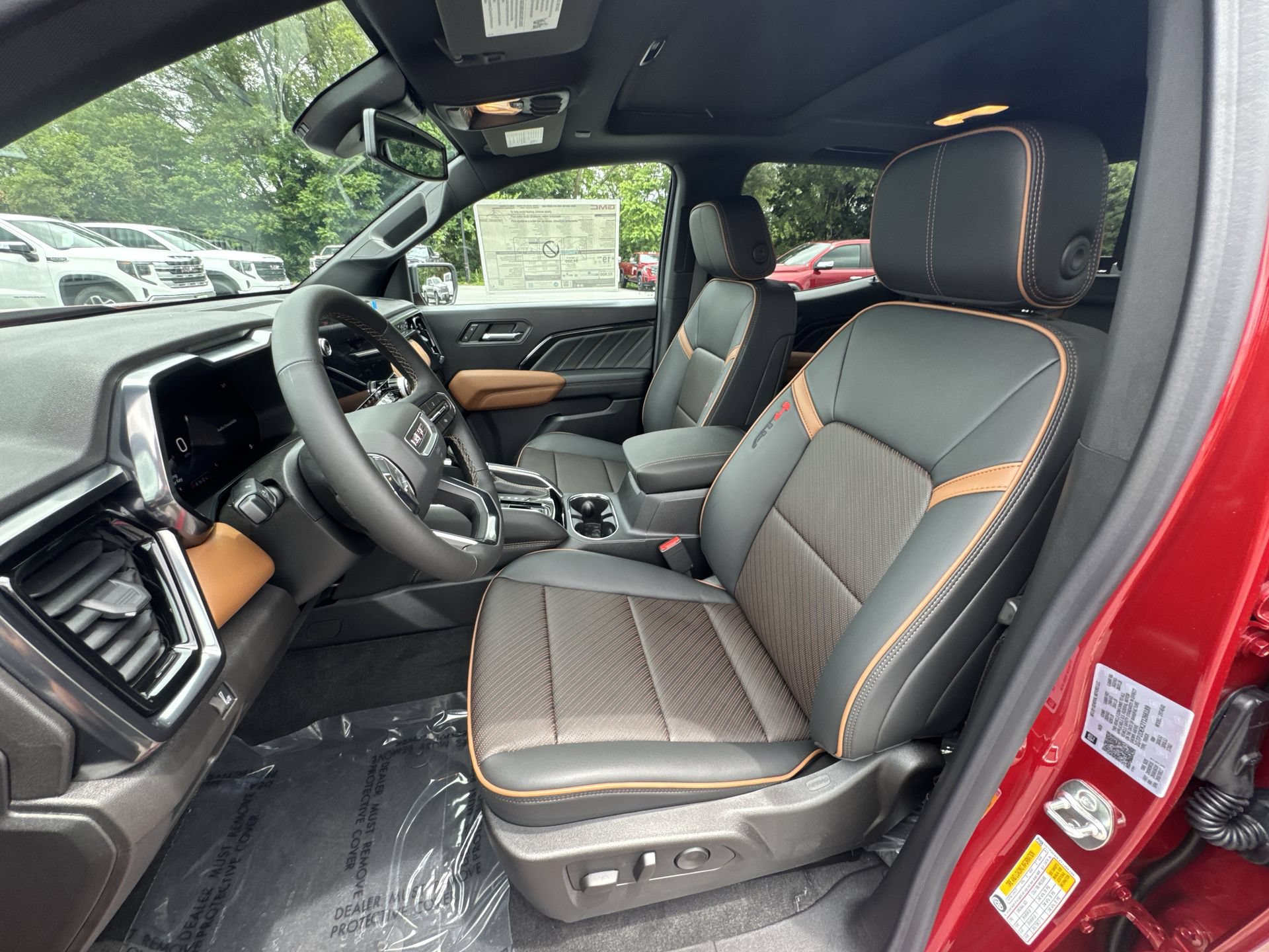 New 2026 GMC Canyon AT4 w/ Technology Plus Package AWD/4WD image 13