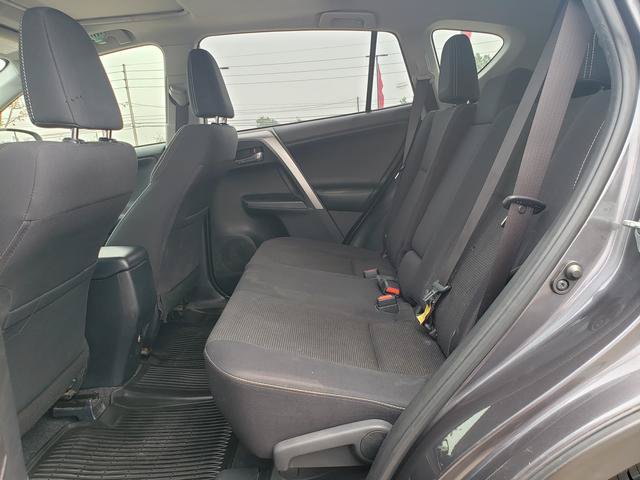 Used 2018 Toyota RAV4 XLE w/ Plus Extra Value Package AWD/4WD image 12