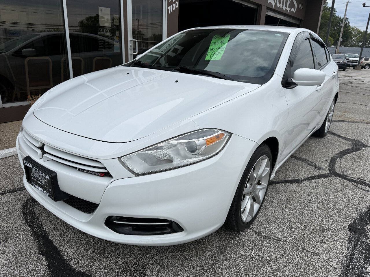 Used 2013 Dodge Dart SXT FWD image 1