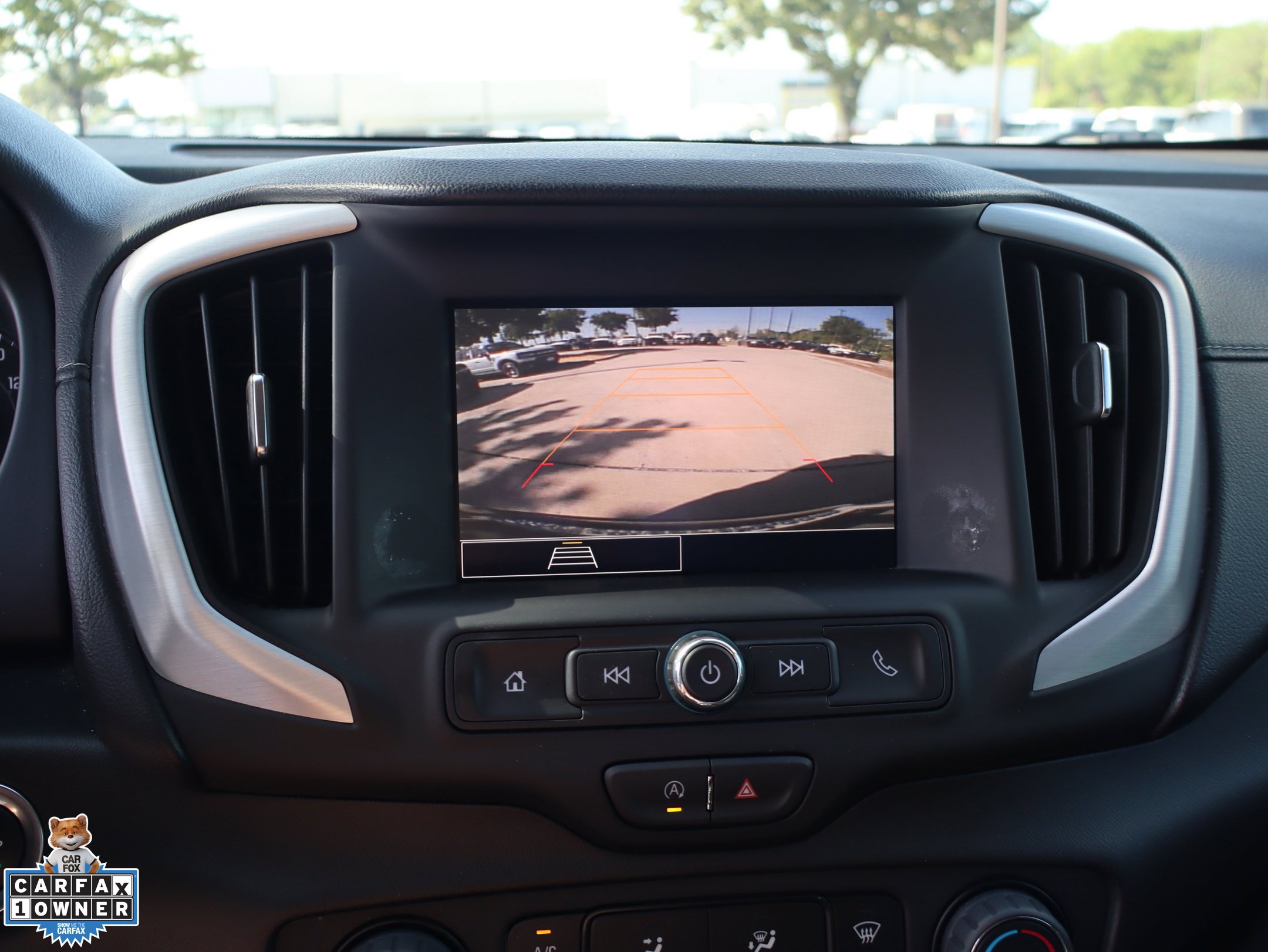 Used 2024 GMC Terrain SLE AWD/4WD image 24