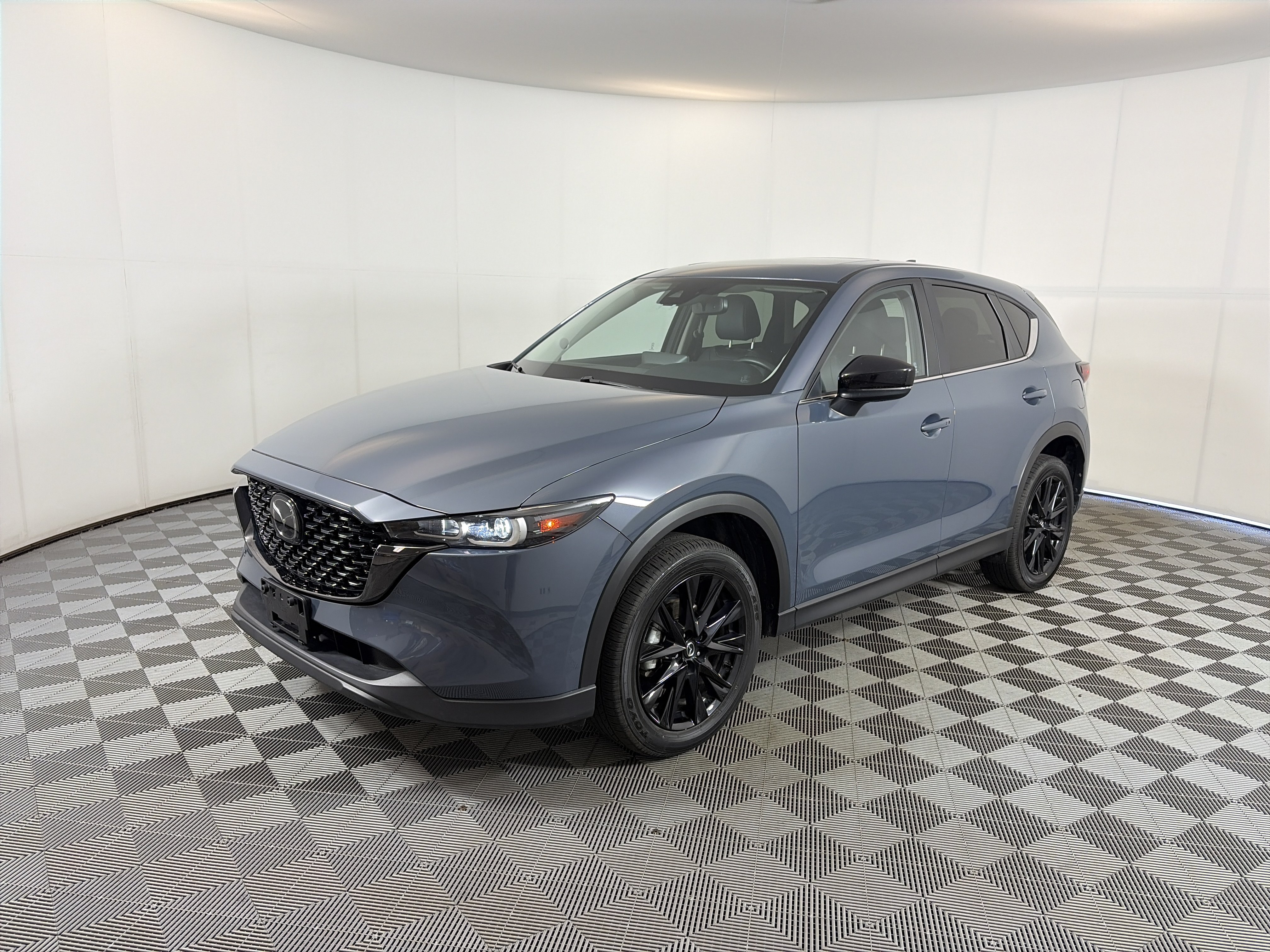 Used 2025 MAZDA CX-5 Carbon Edition AWD/4WD image 2