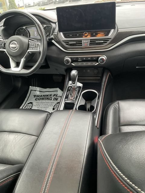 Used 2023 Nissan Altima 2.5 SR w/ SR Premium Package FWD image 10