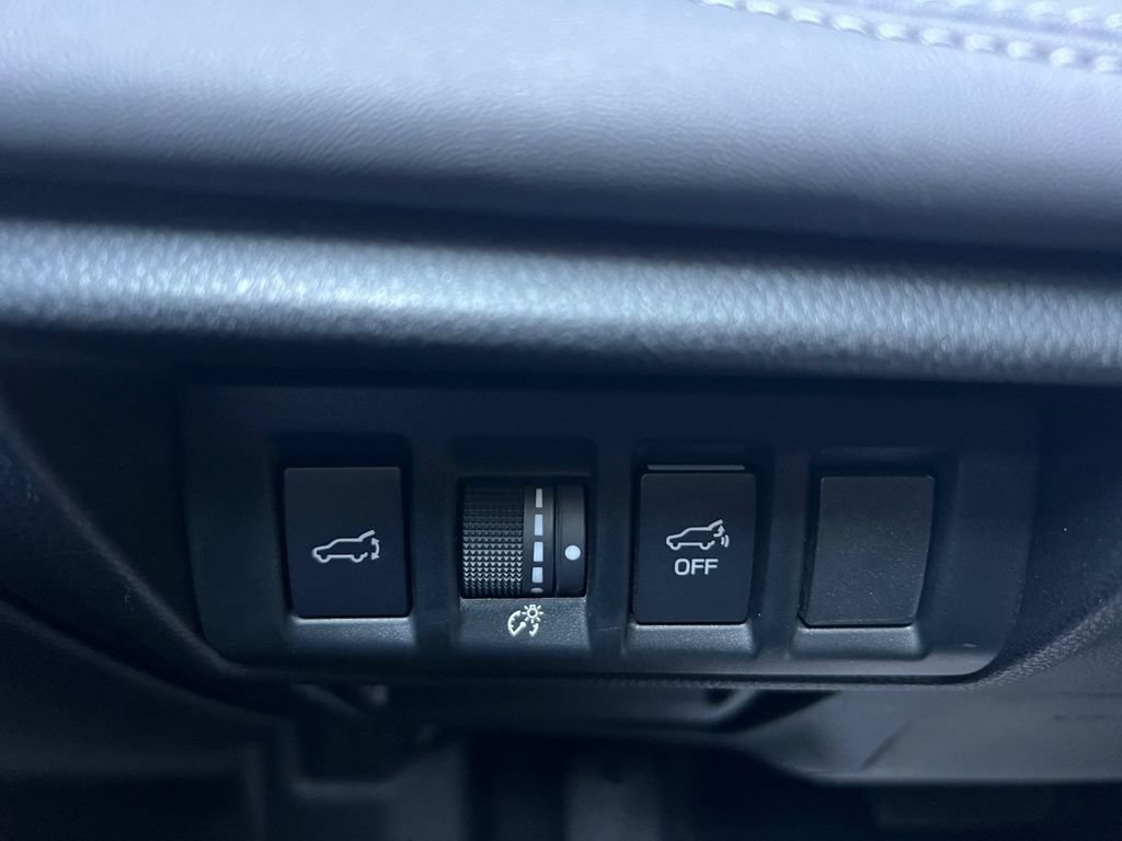 Used 2025 Subaru Outback Limited w/ Popular Package #2 AWD/4WD image 26