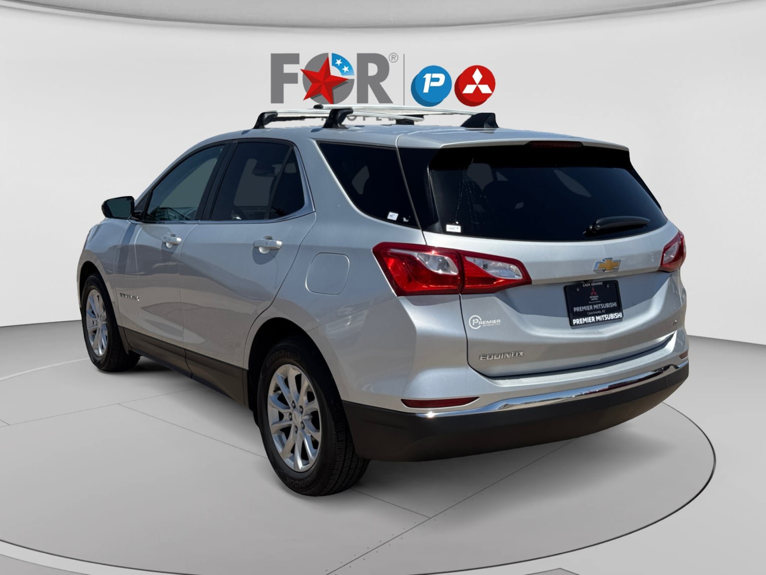 Used 2018 Chevrolet Equinox LT FWD image 3