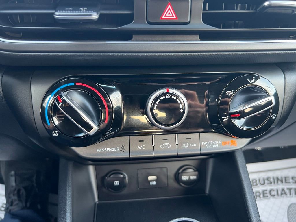 Used 2023 Hyundai Kona SEL w/ Cargo Package image 31