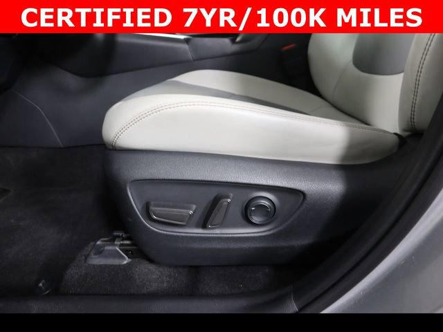 Used 2020 Toyota RAV4 XLE Premium image 22