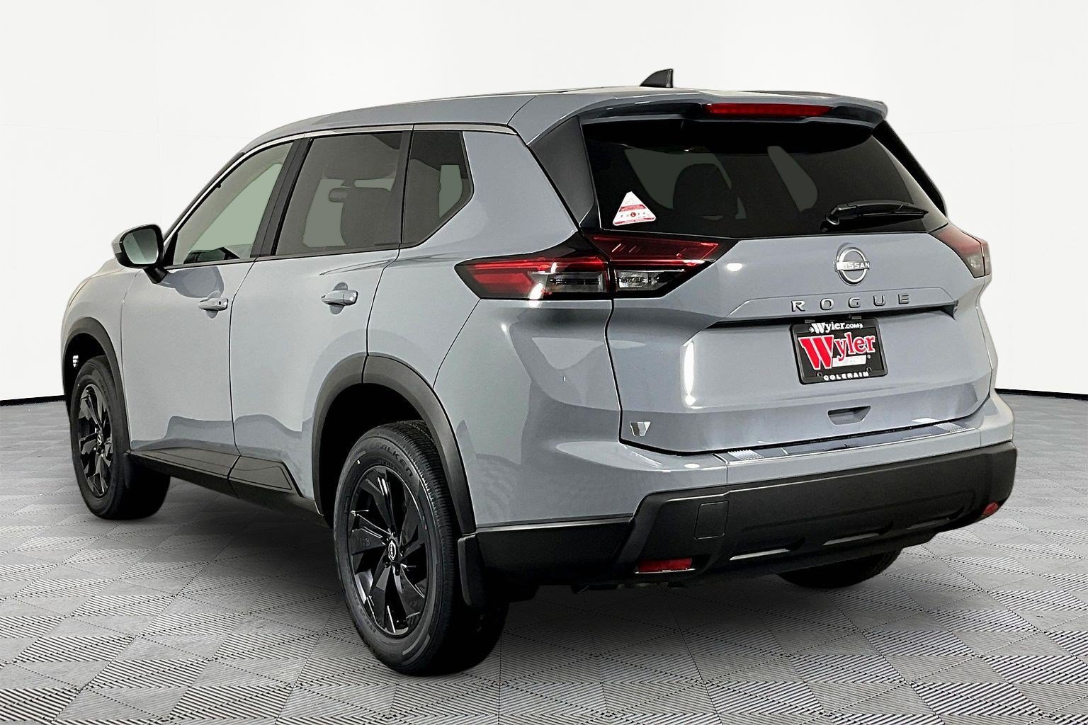 New 2026 Nissan Rogue SV w/ Cold Weather Package AWD/4WD image 4