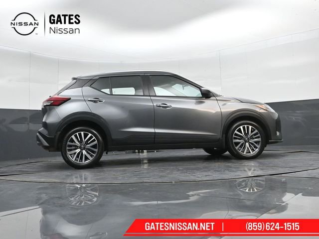 Used 2024 Nissan Kicks SV image 31