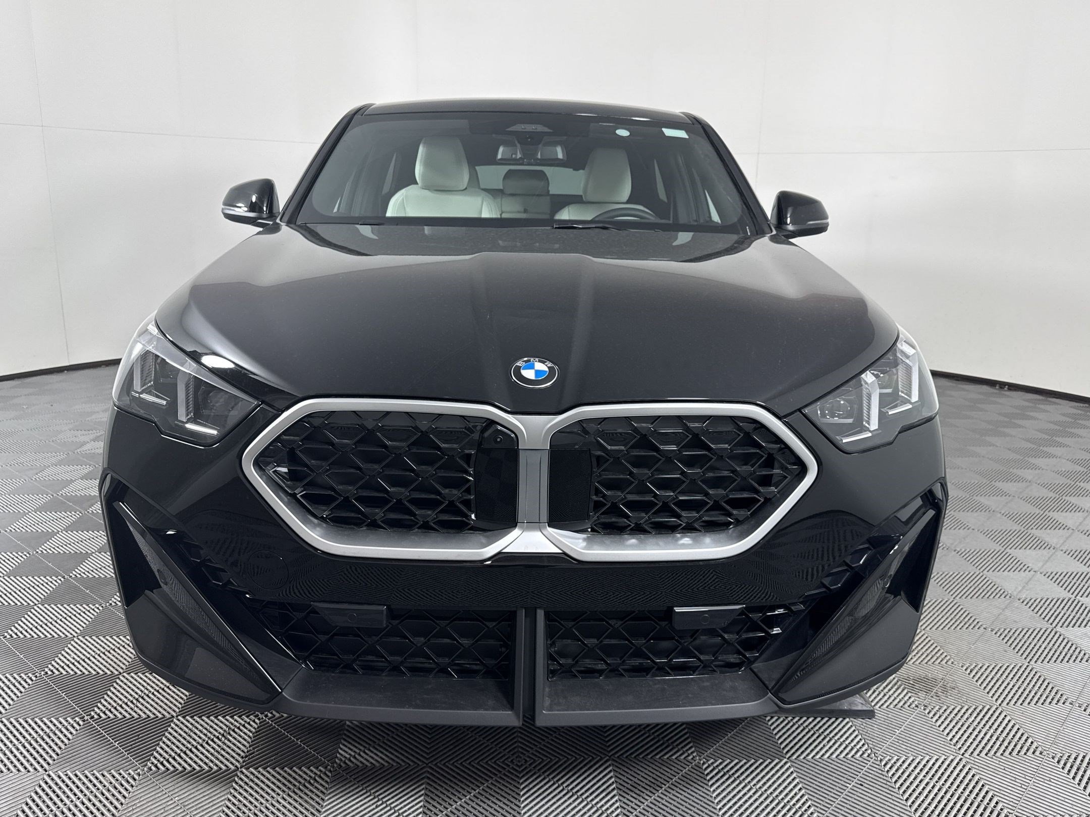 New 2026 BMW X2 xDrive28i w/ Technology Package AWD/4WD image 6
