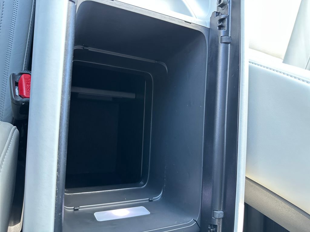 Used 2025 Hyundai Santa Fe Calligraphy image 47