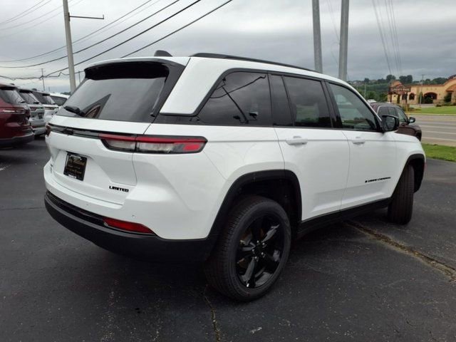 New 2025 Jeep Grand Cherokee Limited w/ Black Appearance Package image 3