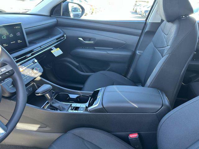 New 2026 Hyundai Tucson SE image 9