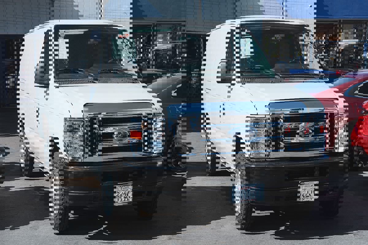 Used 2013 Ford E-150 and Econoline 150 image 5