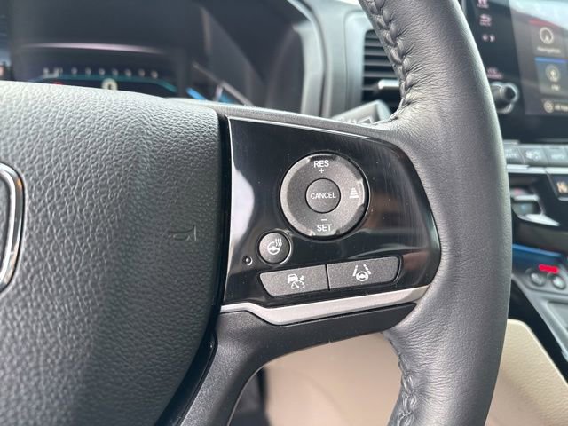 Used 2023 Honda Odyssey Elite image 13