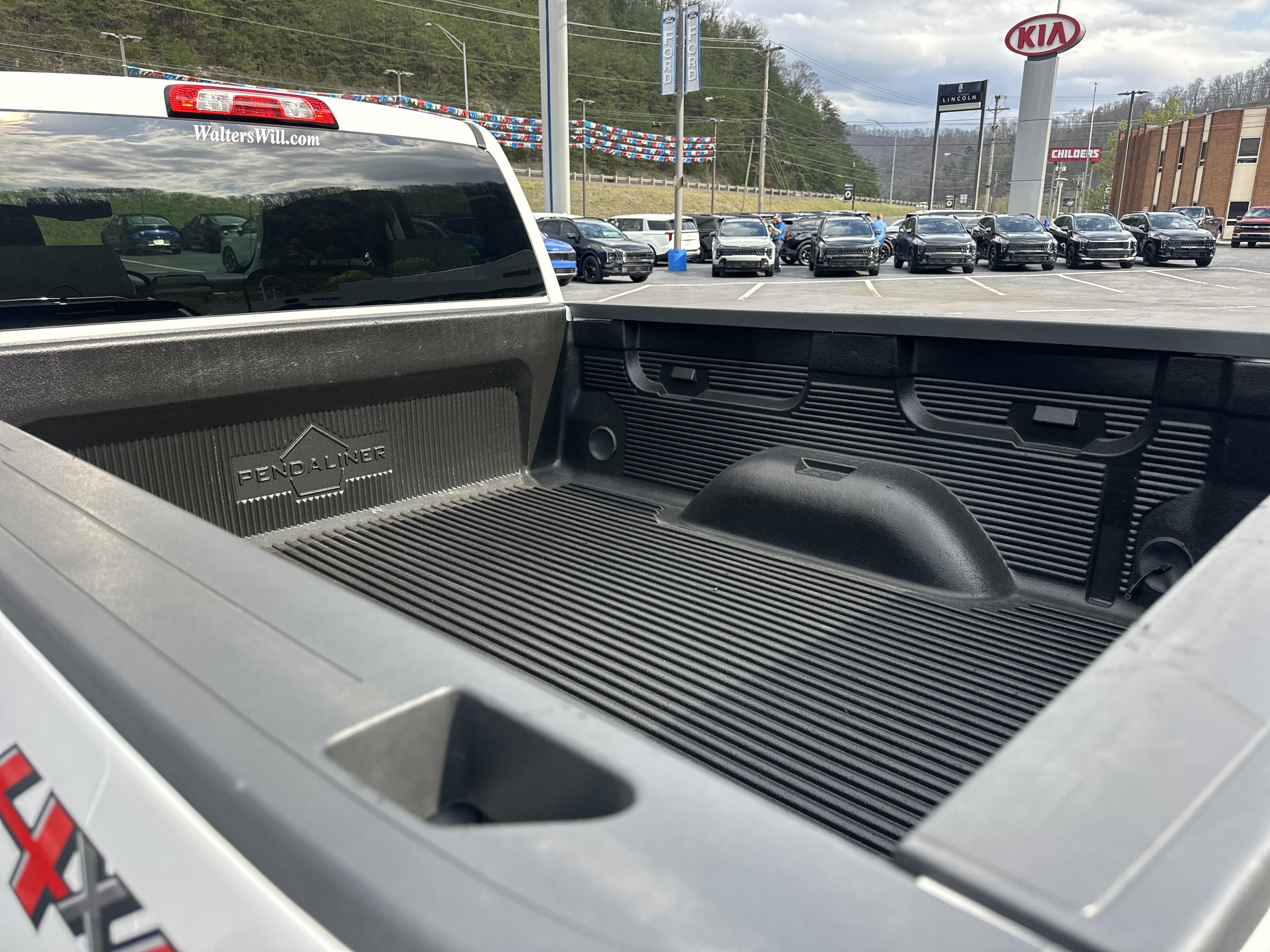 Used 2018 Chevrolet Silverado 1500 LT image 5