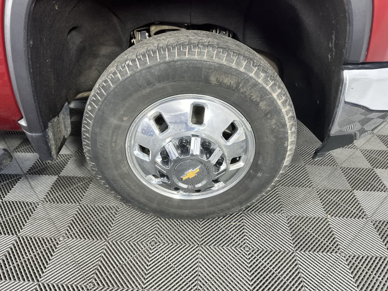 Used 2025 Chevrolet Silverado 3500 LTZ w/ LTZ Convenience Package AWD/4WD image 10
