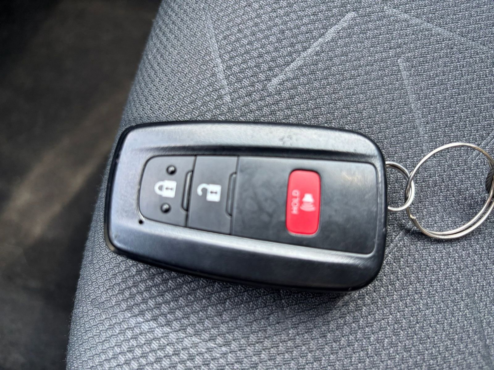 Used 2025 Toyota RAV4 XLE w/ Weather Package FWD image 21