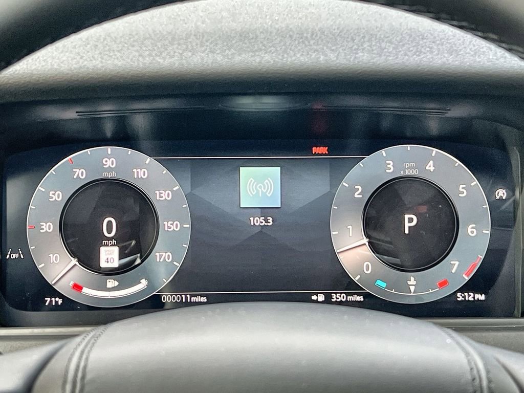 Used 2025 Land Rover Range Rover Velar Dynamic SE image 22