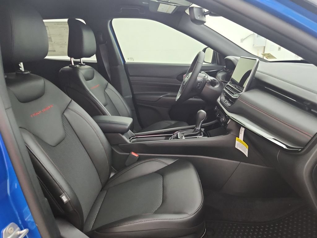 New 2026 Jeep Compass Trailhawk AWD/4WD image 30