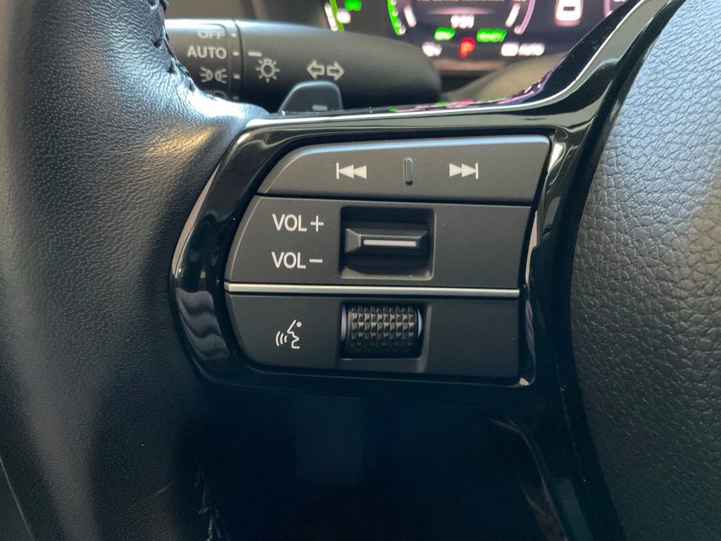 Used 2024 Honda Accord Touring image 13