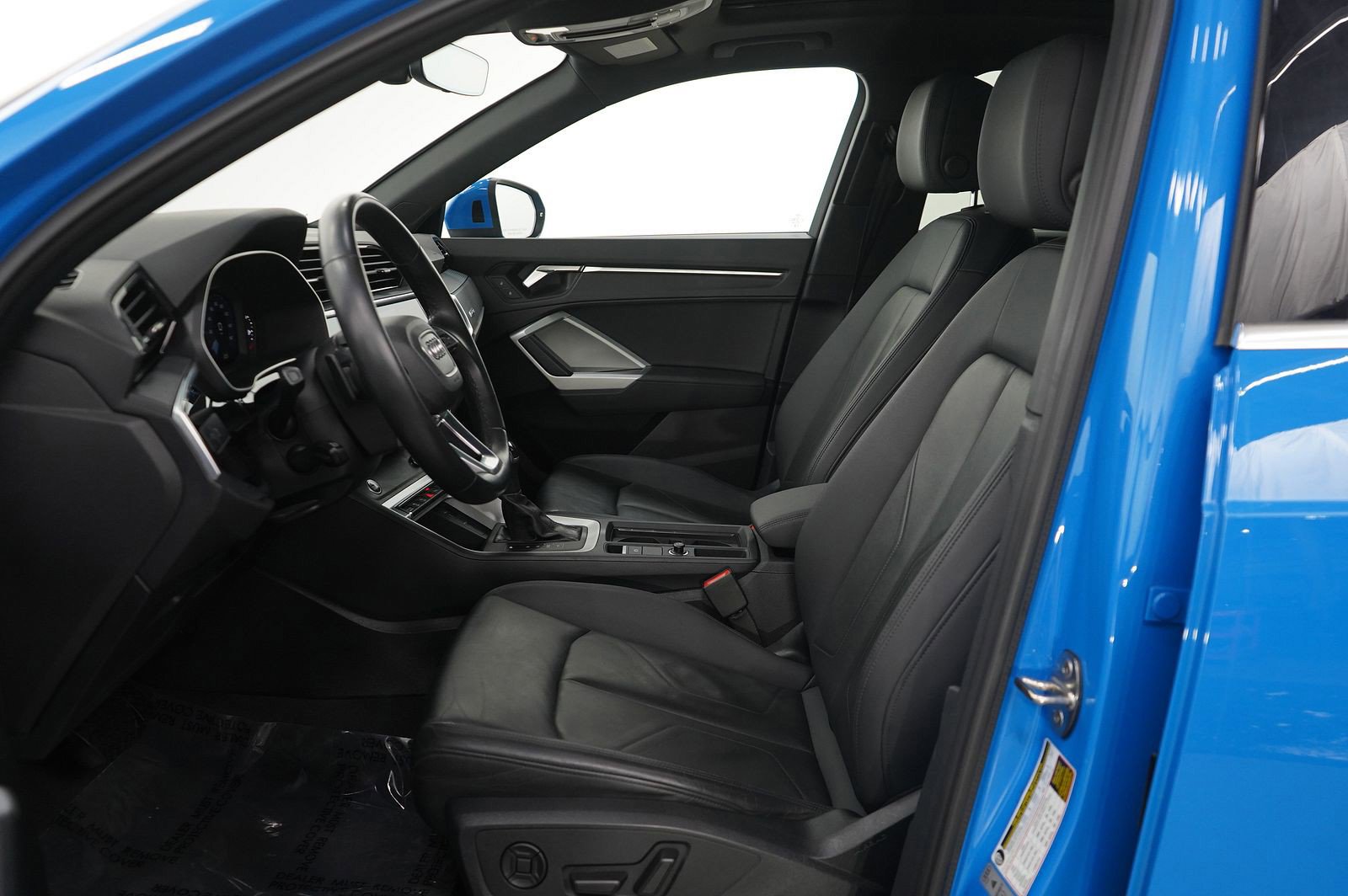 Used 2023 Audi Q3 2.0T Premium image 15