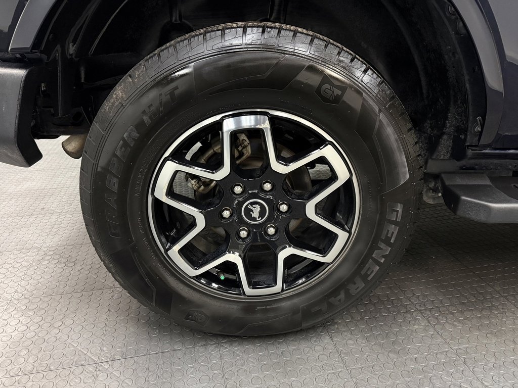 Used 2021 Ford Bronco Outer Banks image 12