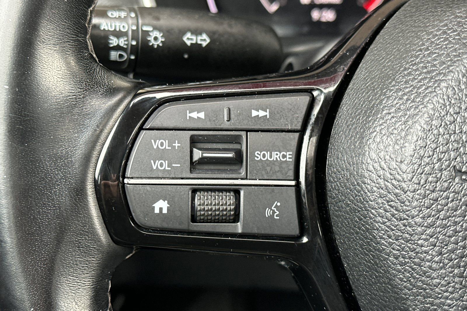 Used 2024 Honda Civic EX-L image 27