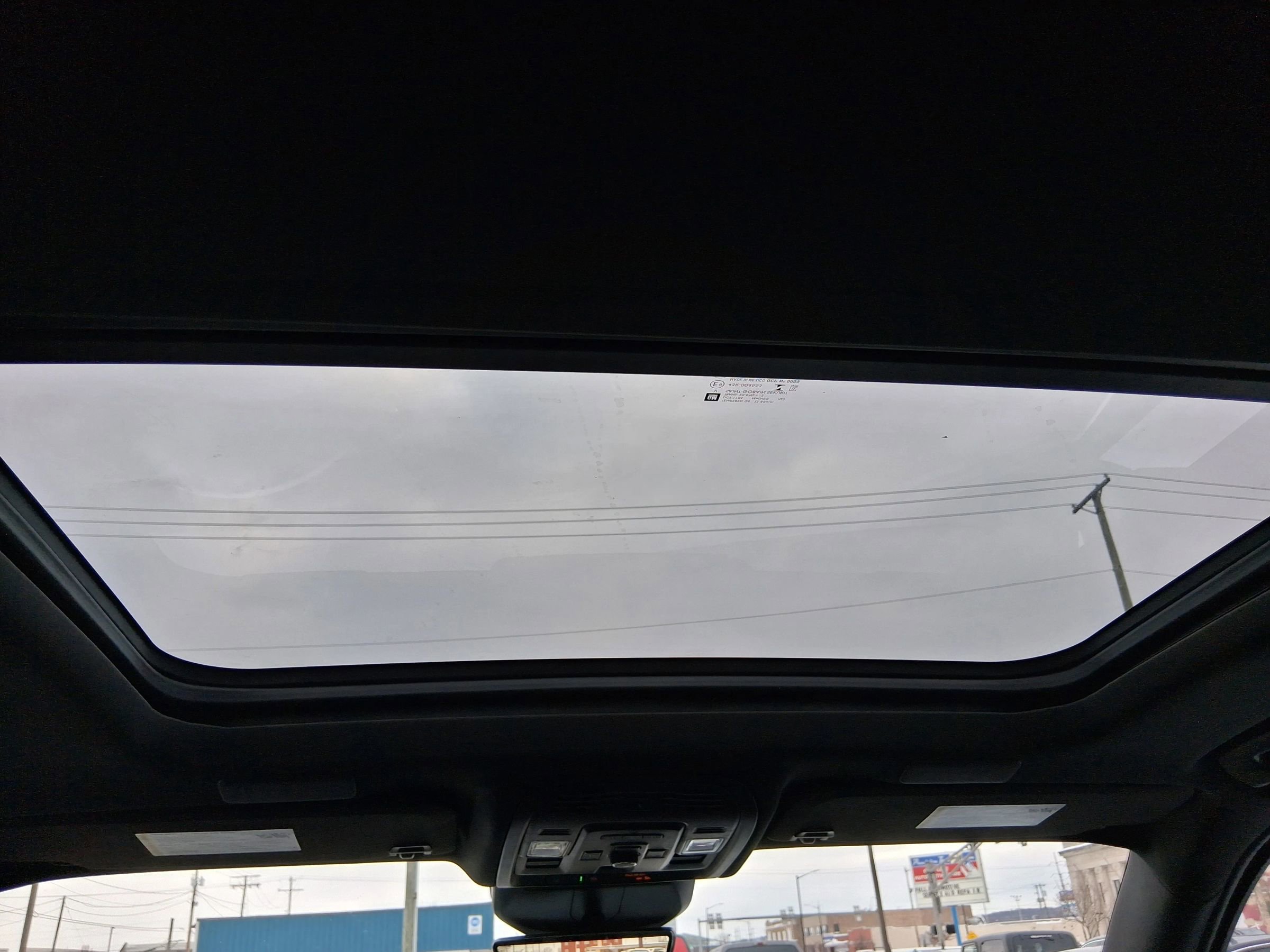 Used 2022 Cadillac Escalade ESV Premium Luxury w/ Performance Package image 16