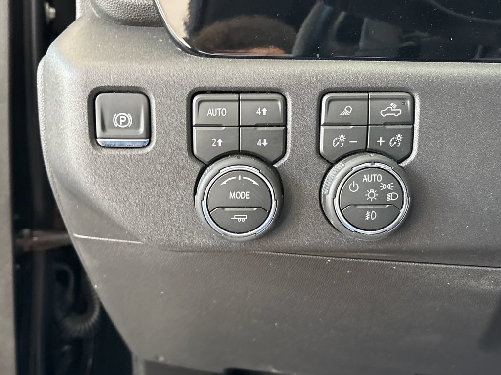 Used 2026 Chevrolet Silverado 1500 RST AWD/4WD image 44