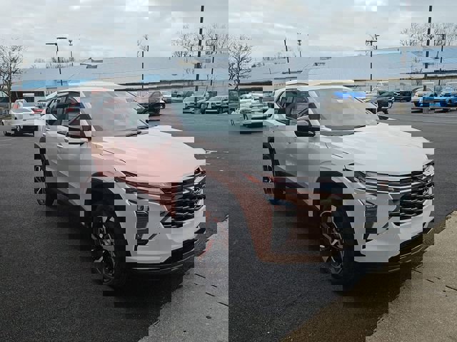 New 2026 Chevrolet Trax RS w/ Driver Confidence Package image 10