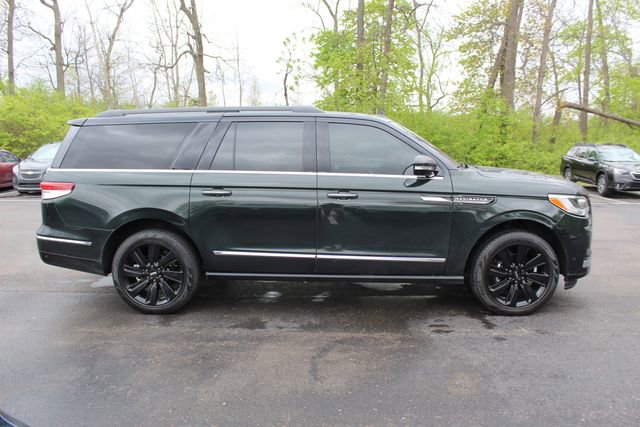 Certified 2024 Lincoln Navigator L Black Label AWD/4WD image 2
