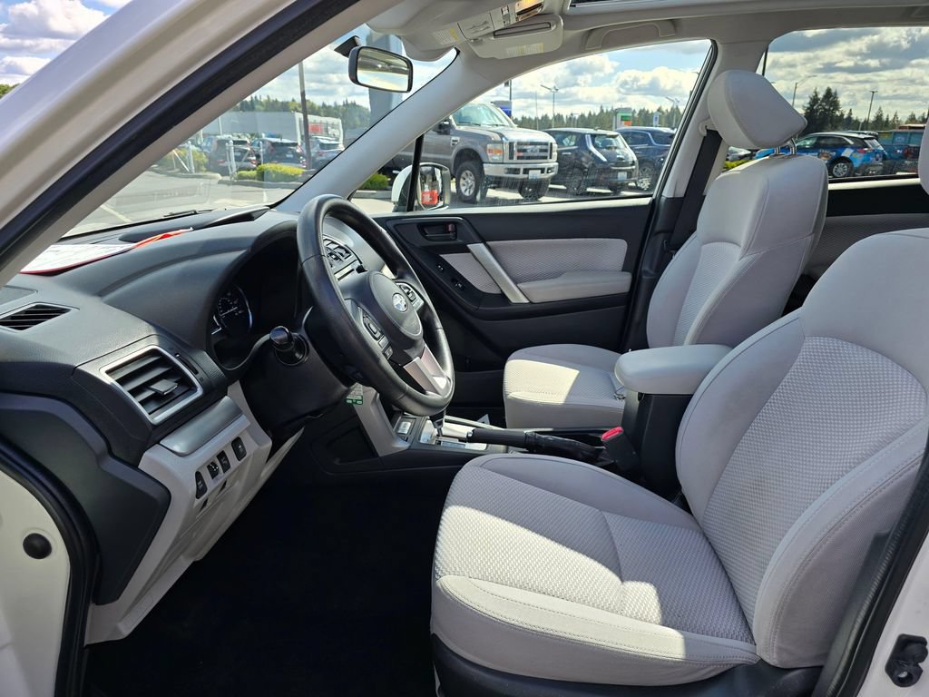 Used 2017 Subaru Forester 2.5i Premium AWD/4WD image 8