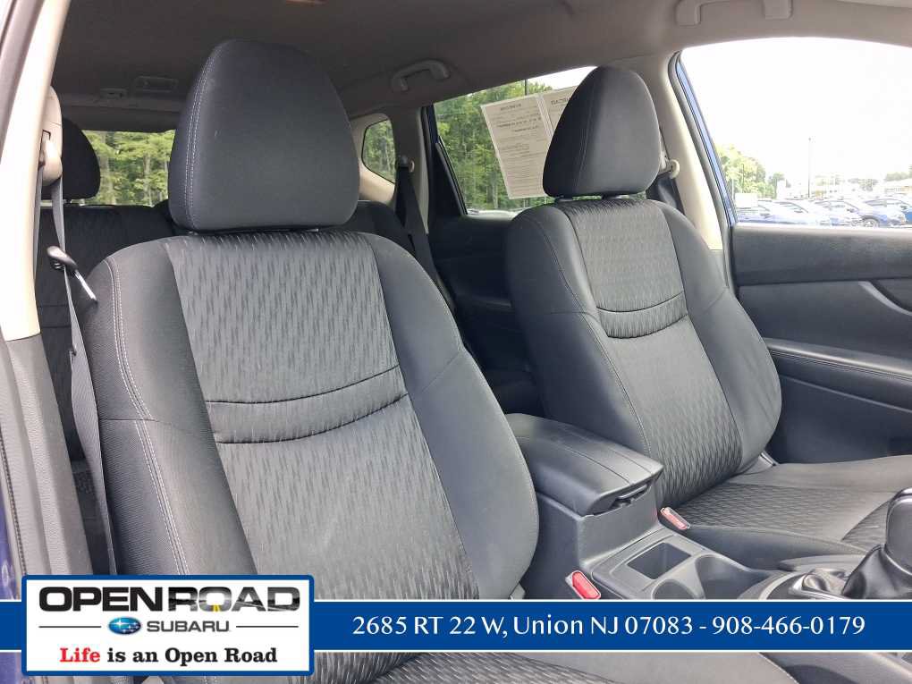 Used 2017 Nissan Rogue S w/ Appearance Package AWD/4WD image 44