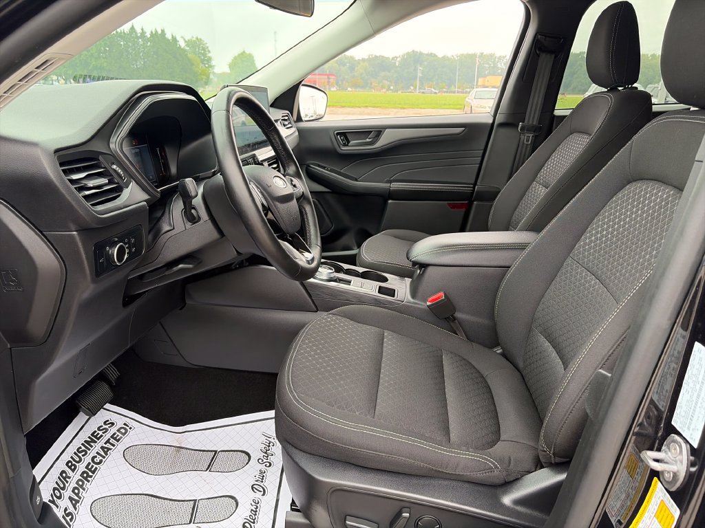 Used 2024 Ford Escape Active w/ Tech Pack #1 AWD/4WD image 15
