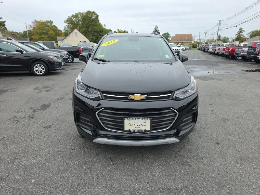 Used 2019 Chevrolet Trax LT w/ Driver Confidence Package AWD/4WD image 2