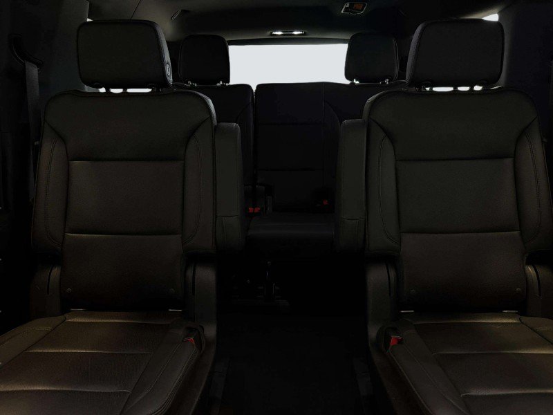 Used 2021 Chevrolet Suburban High Country AWD/4WD image 32