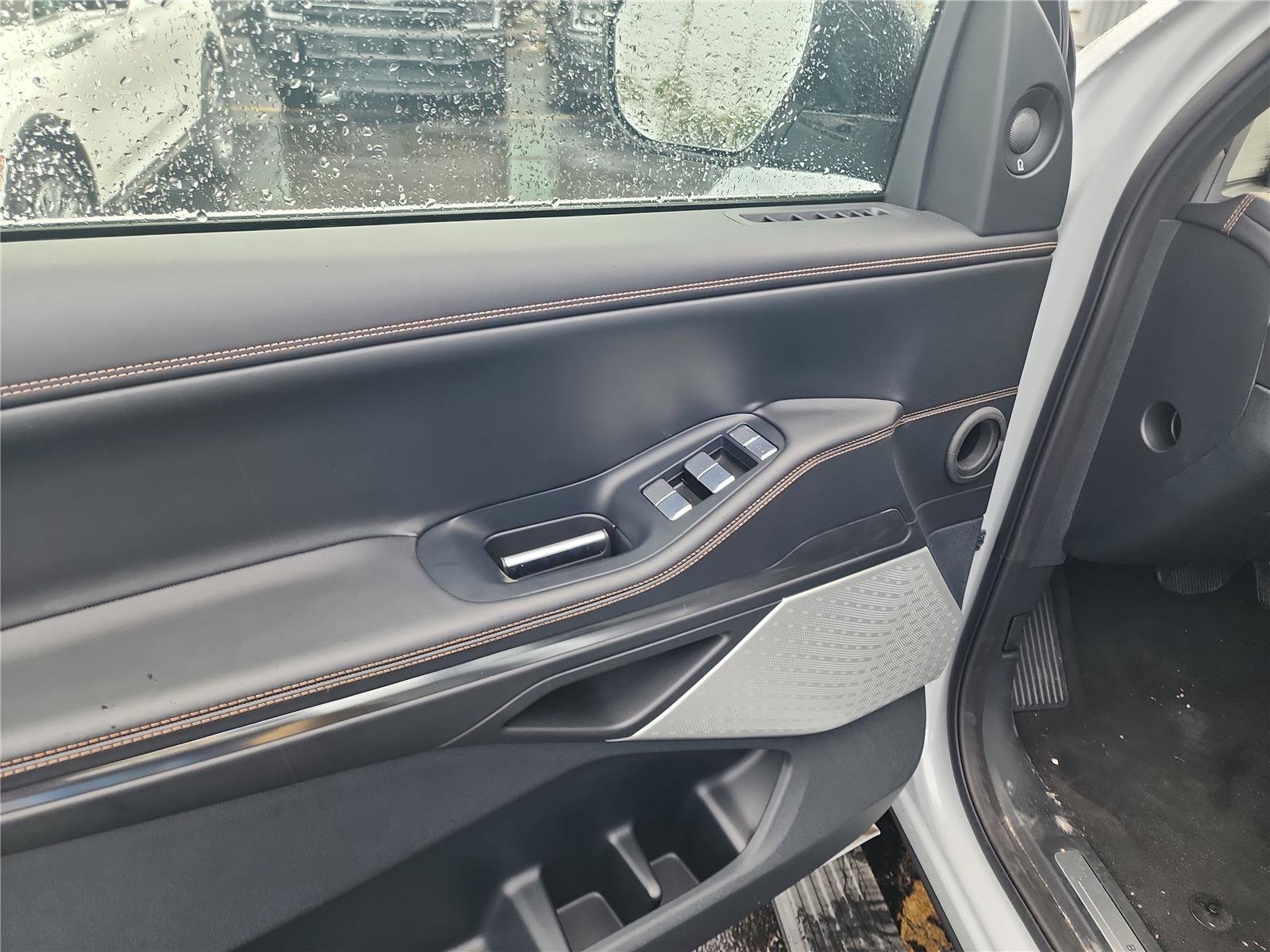 New 2025 Lincoln Navigator L Black Label image 12