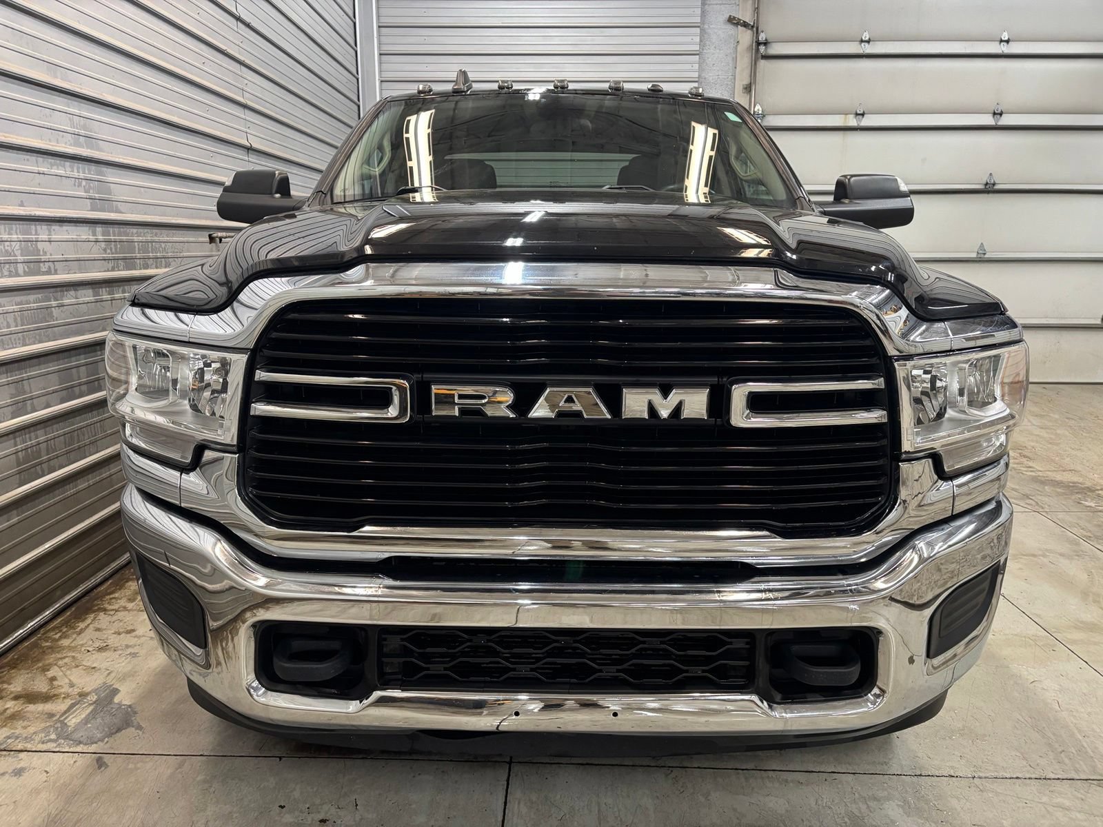 Used 2020 RAM 3500 Big Horn AWD/4WD image 2