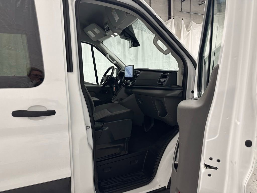 Used 2024 Ford Transit 350 XLT image 46