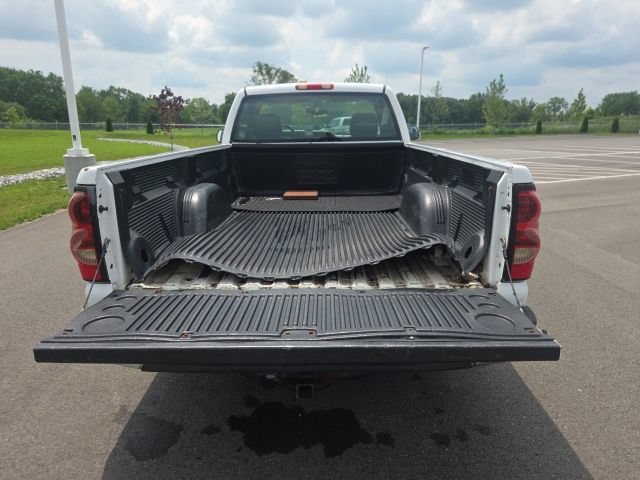 Used 2006 Chevrolet Silverado 1500 W/T RWD image 10