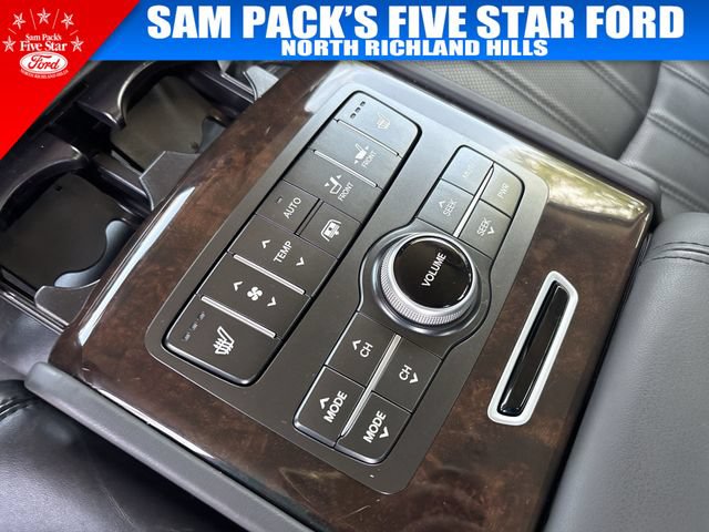 Used 2012 Hyundai Equus Signature RWD image 37